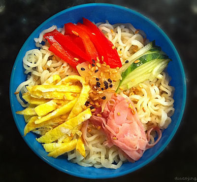 Chilled Chinese Noodle Salad (冷やし中華)